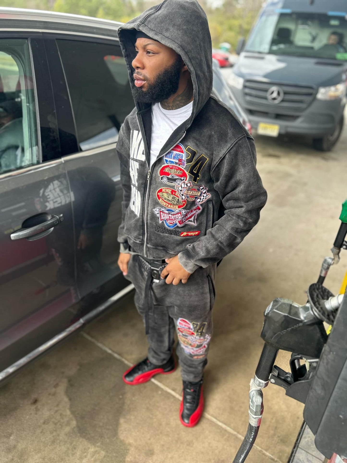 'Black' Take The Risk Sweats